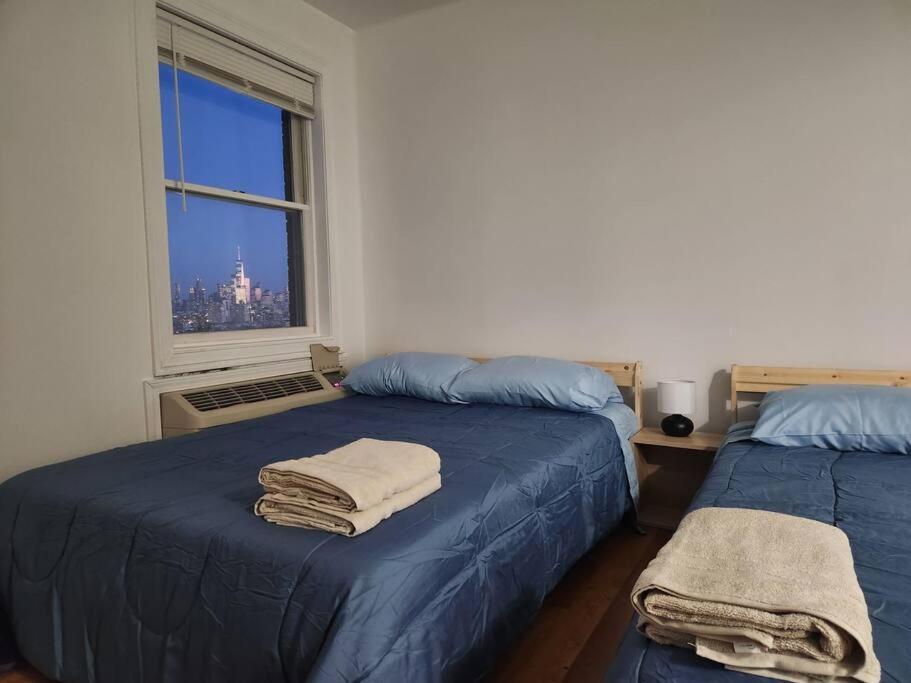 Ferienwohnung Luxurious 2 Bed ! Mins To Nyc! Union City Exterior foto