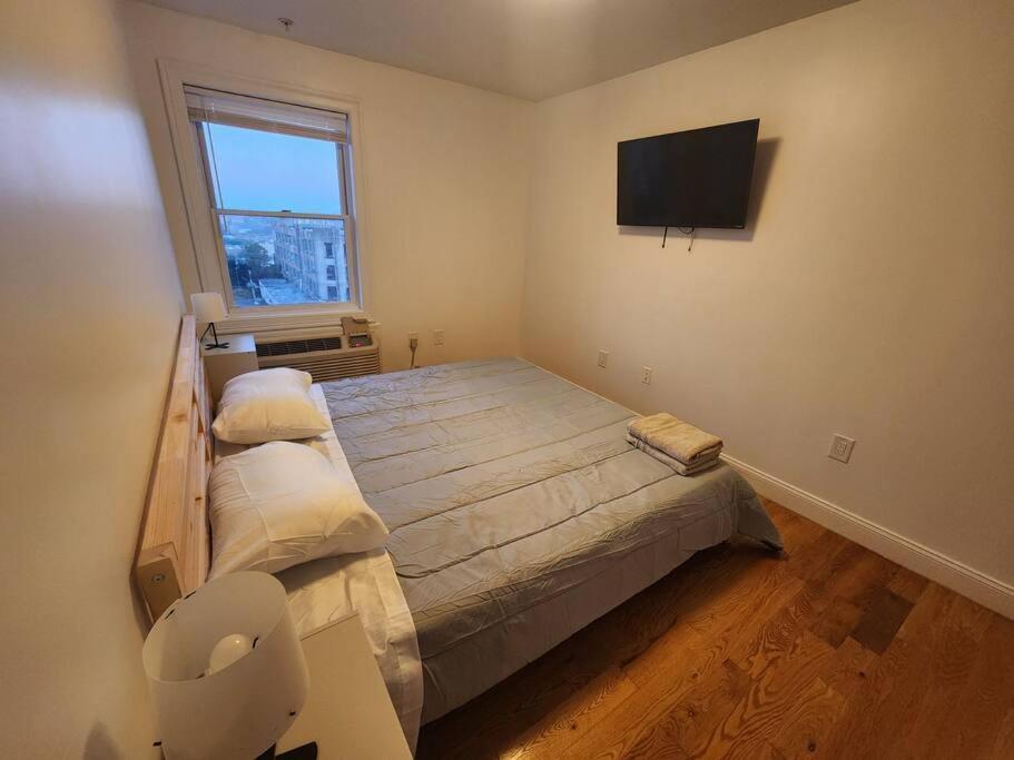 Ferienwohnung Luxurious 2 Bed ! Mins To Nyc! Union City Exterior foto